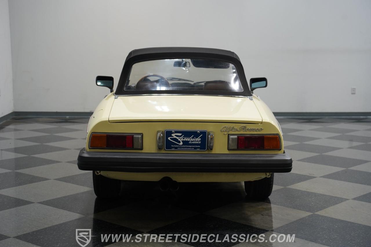 1982 Alfa Romeo Spider Veloce
