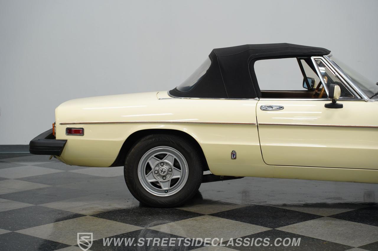 1982 Alfa Romeo Spider Veloce