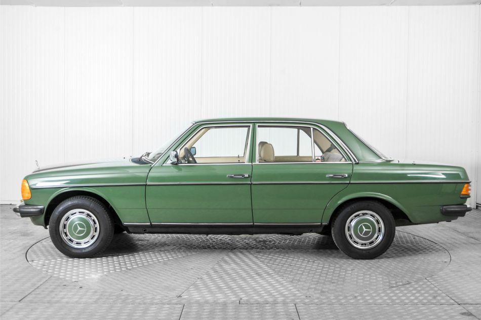 1978 Mercedes - Benz 200-serie
