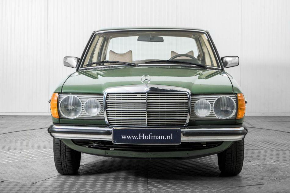 1978 Mercedes - Benz 200-serie