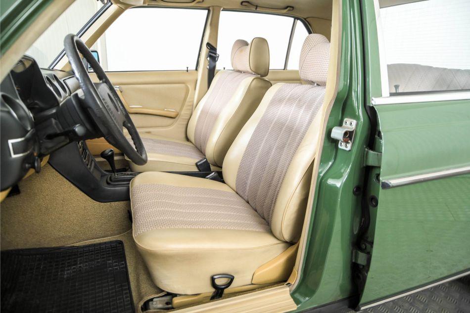 1978 Mercedes - Benz 200-serie