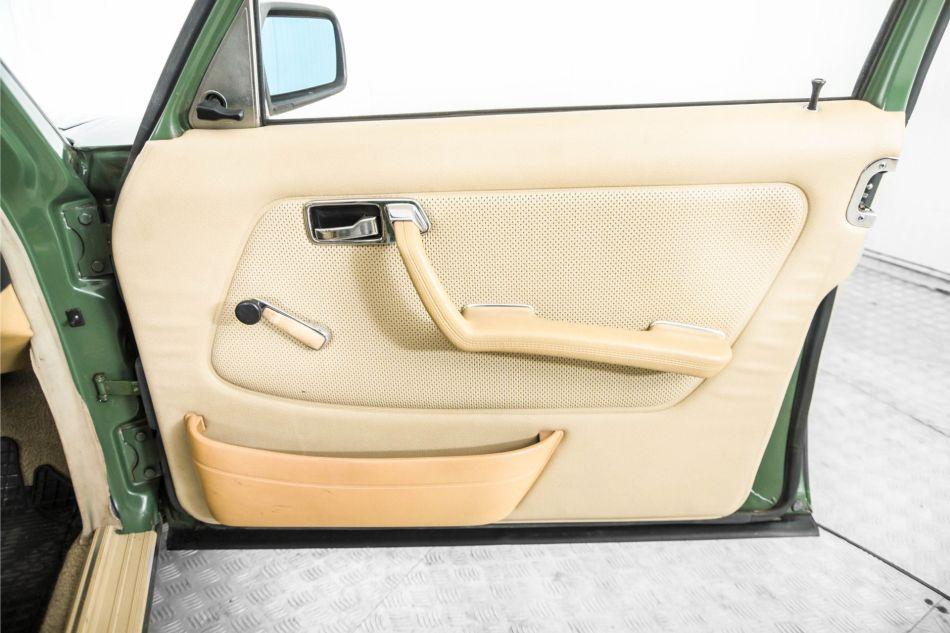 1978 Mercedes - Benz 200-serie