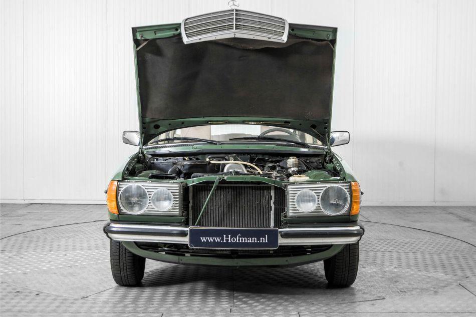 1978 Mercedes - Benz 200-serie