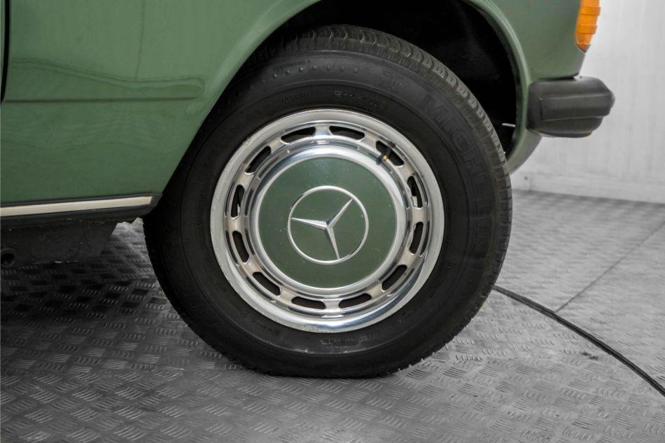 1978 Mercedes - Benz 200-serie