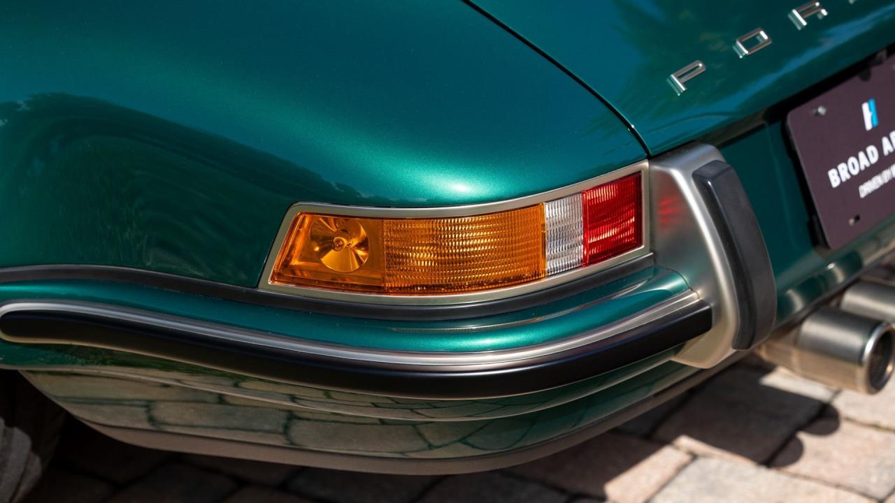 1992 Porsche 911 Targa Reimagined by Singer &ldquo;Rio Commission&rdquo;