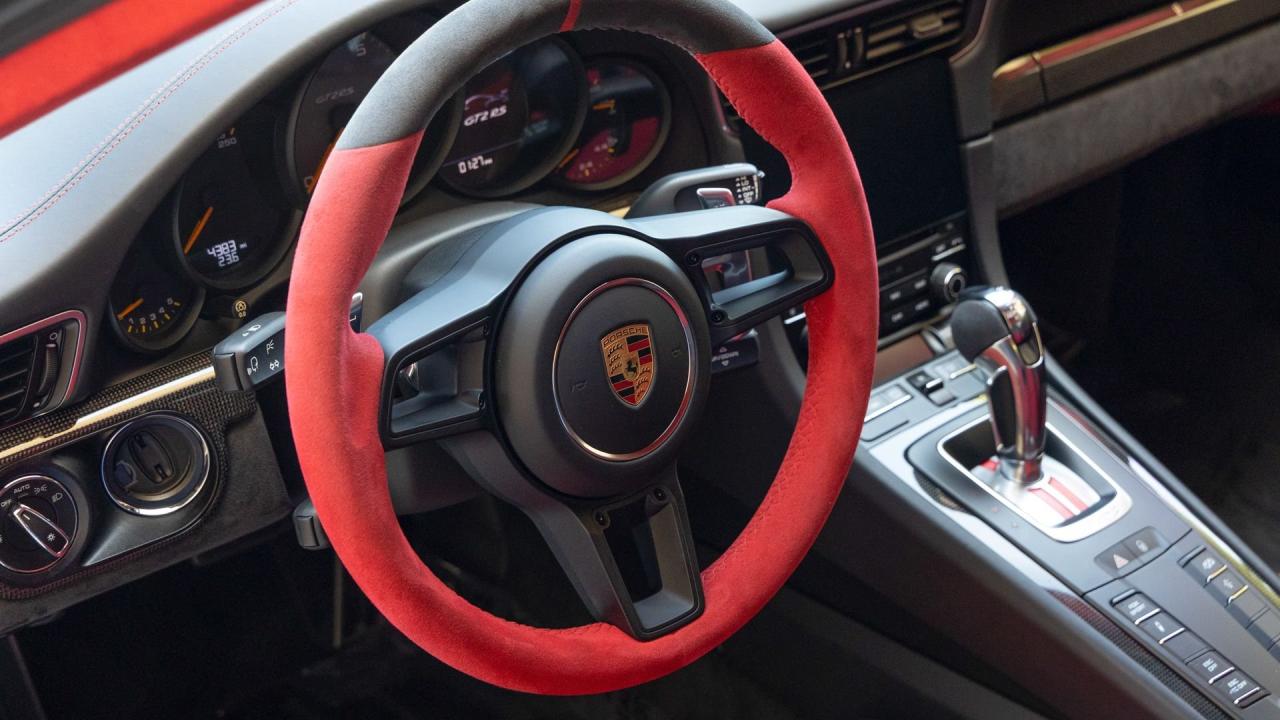 2018 Porsche 911 GT2 RS