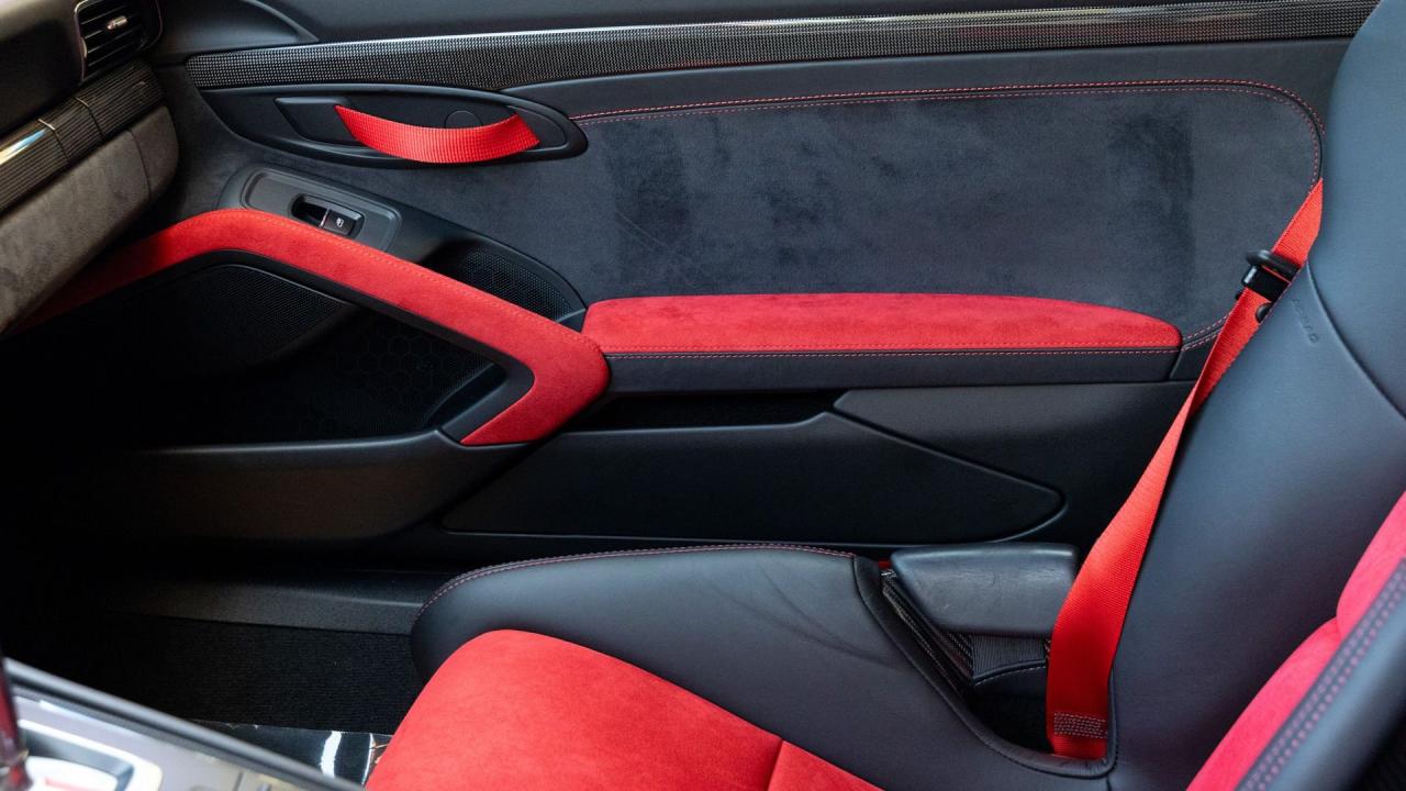 2018 Porsche 911 GT2 RS