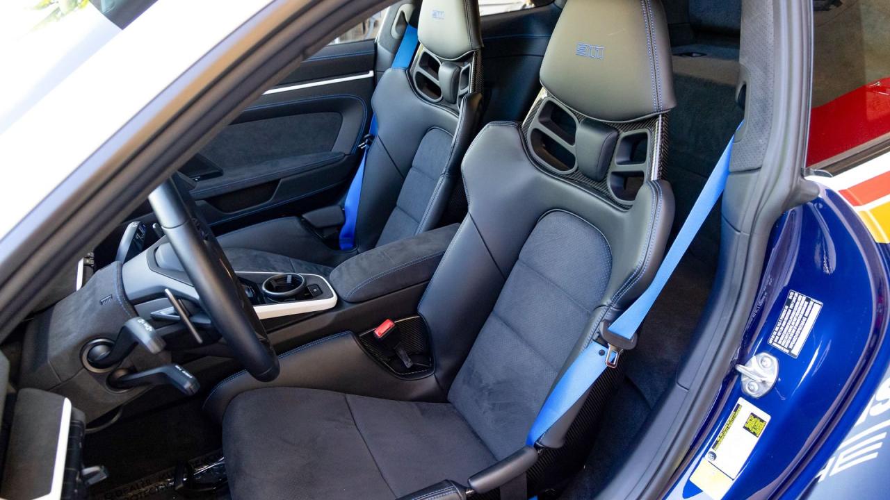 2023 Porsche 911 Dakar