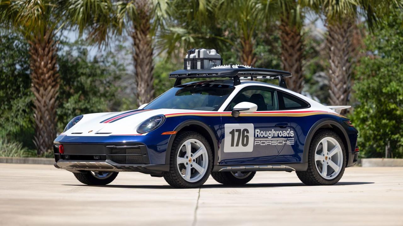 2023 Porsche 911 Dakar