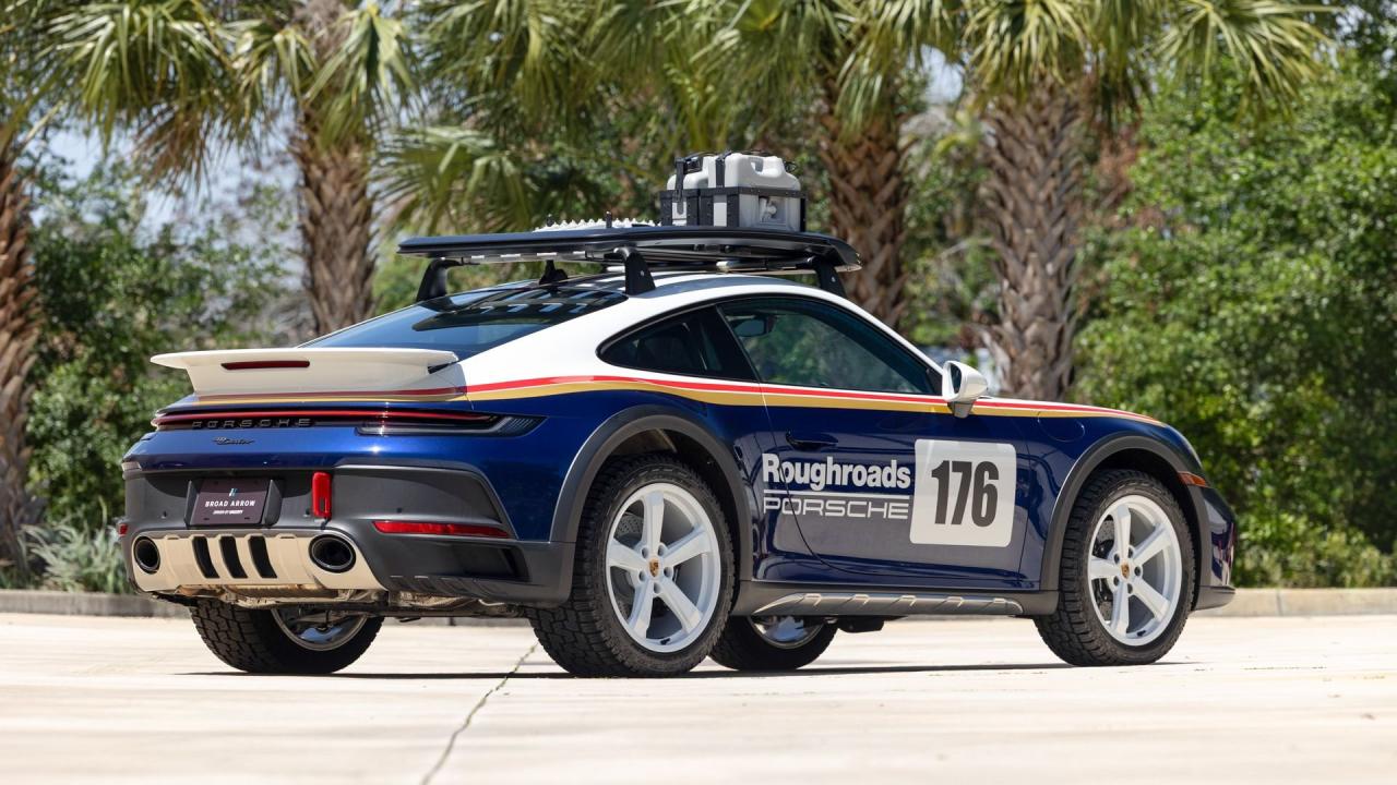 2023 Porsche 911 Dakar