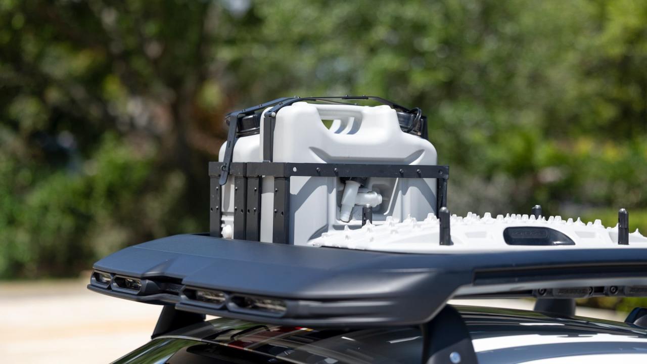 2023 Porsche 911 Dakar