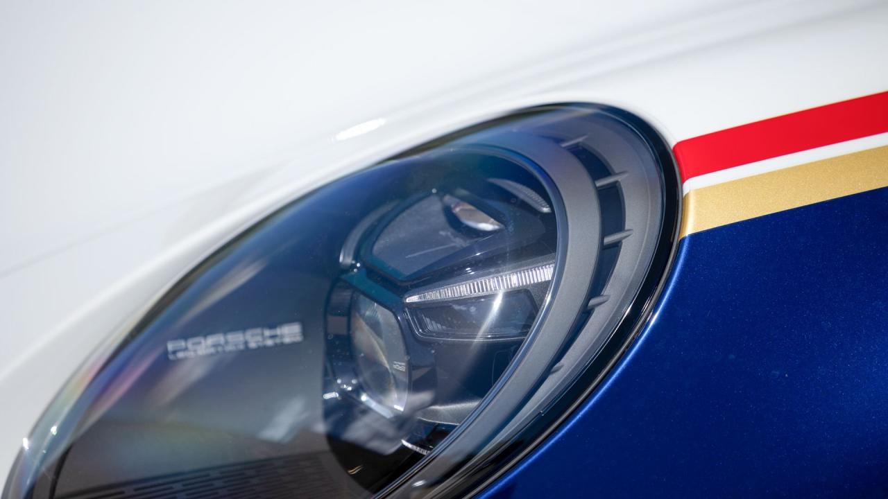 2023 Porsche 911 Dakar