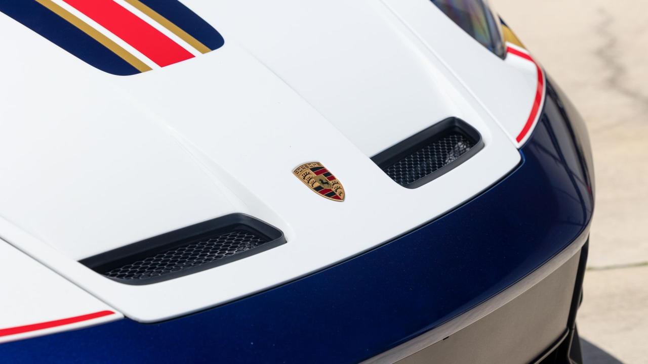 2023 Porsche 911 Dakar