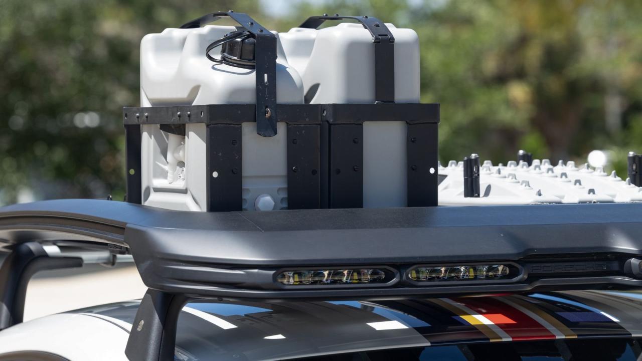 2023 Porsche 911 Dakar