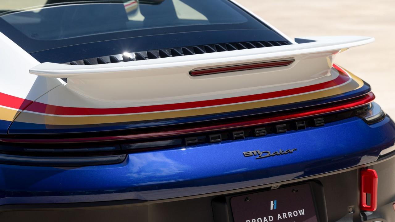 2023 Porsche 911 Dakar