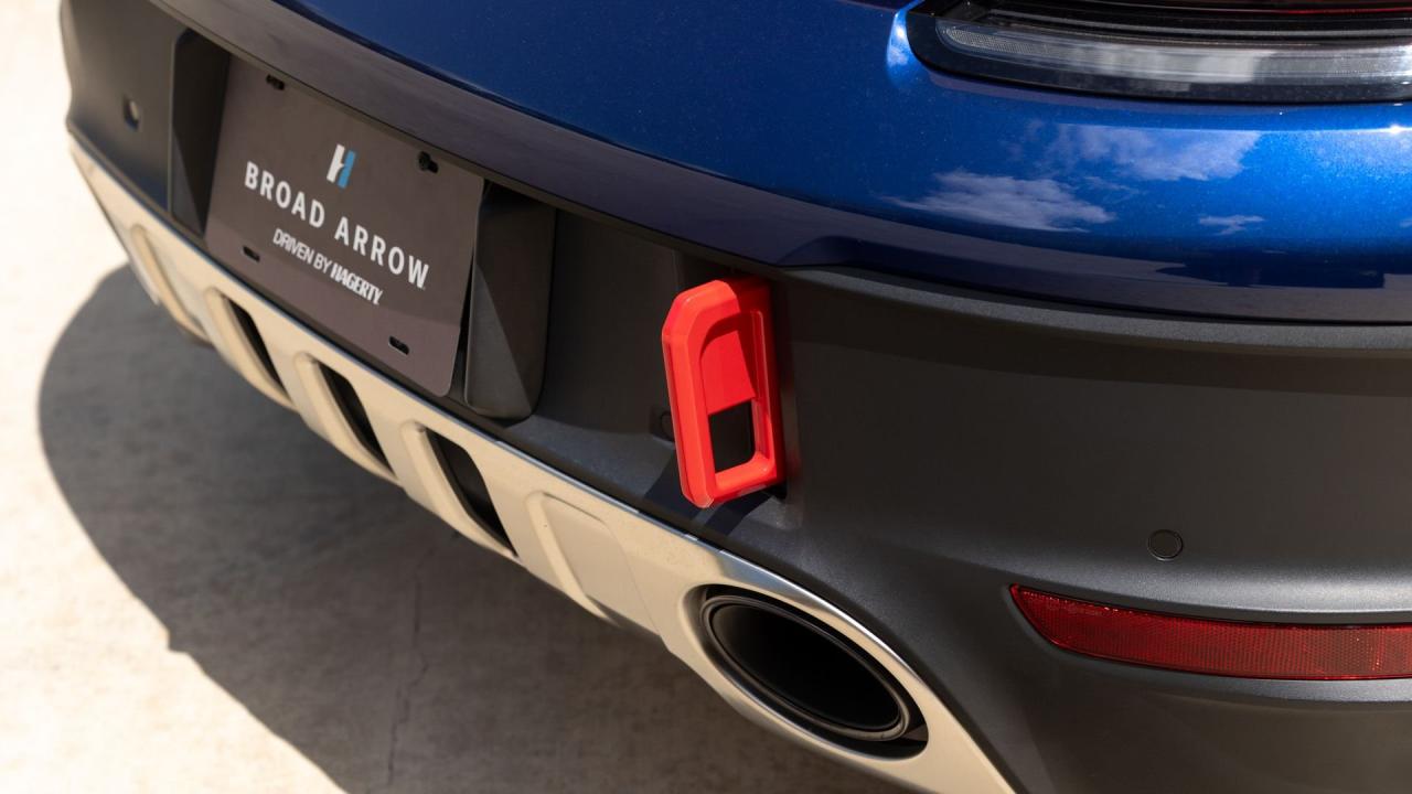 2023 Porsche 911 Dakar