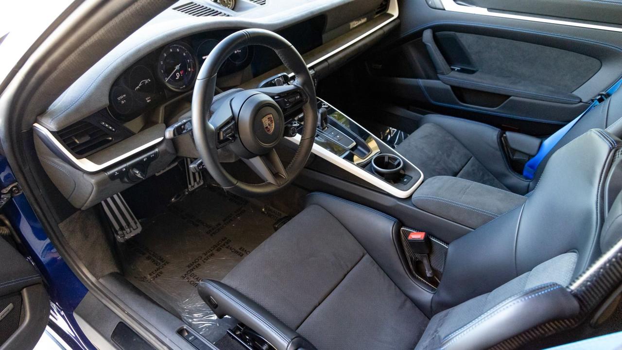 2023 Porsche 911 Dakar