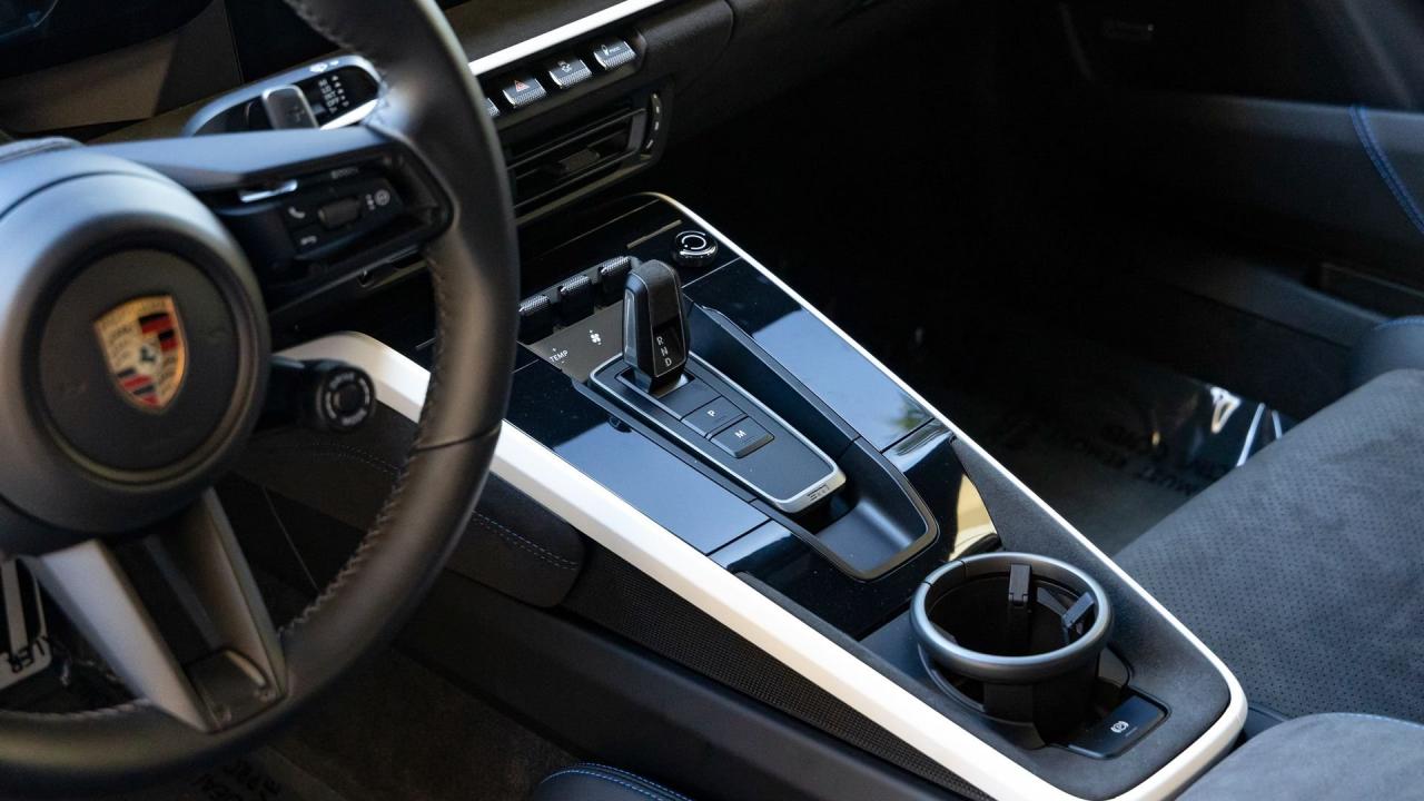 2023 Porsche 911 Dakar