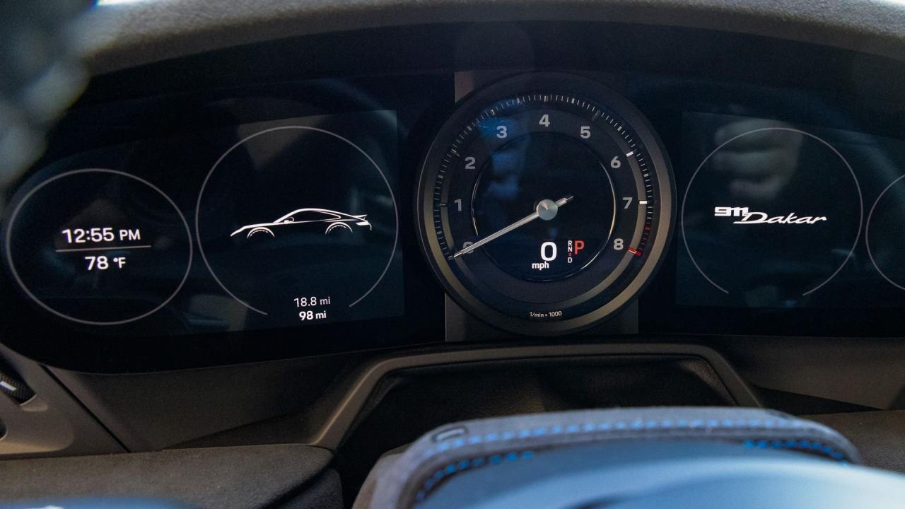 2023 Porsche 911 Dakar