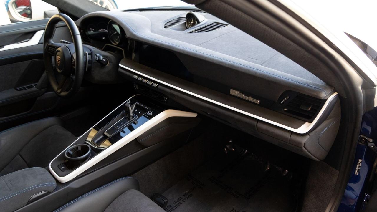 2023 Porsche 911 Dakar