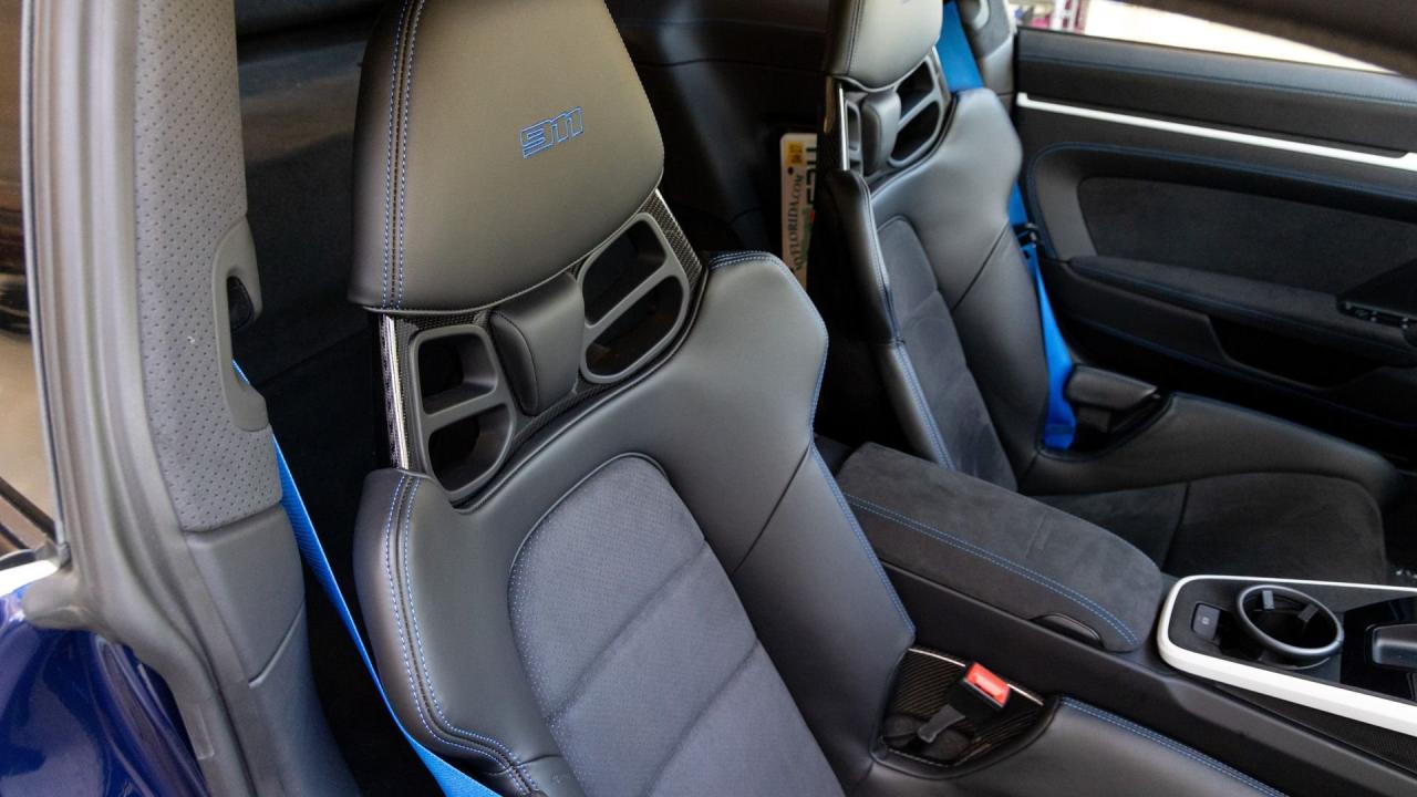 2023 Porsche 911 Dakar