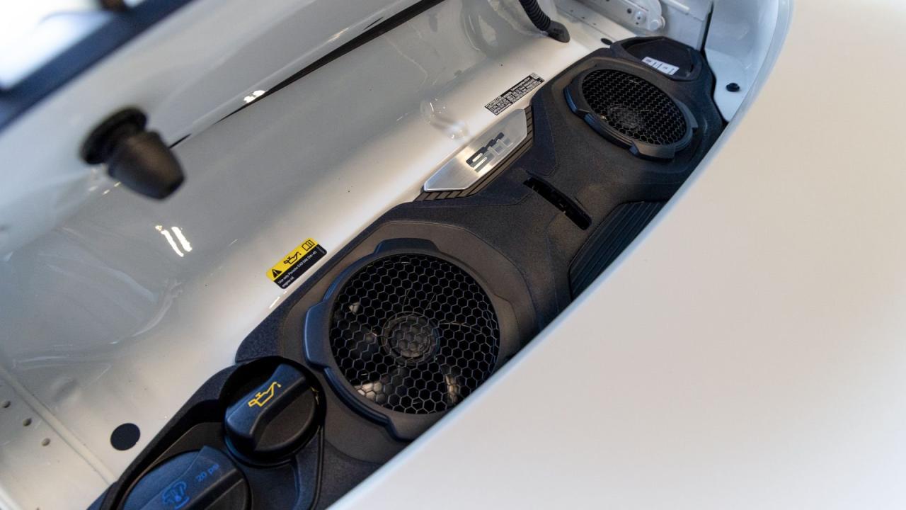 2023 Porsche 911 Dakar