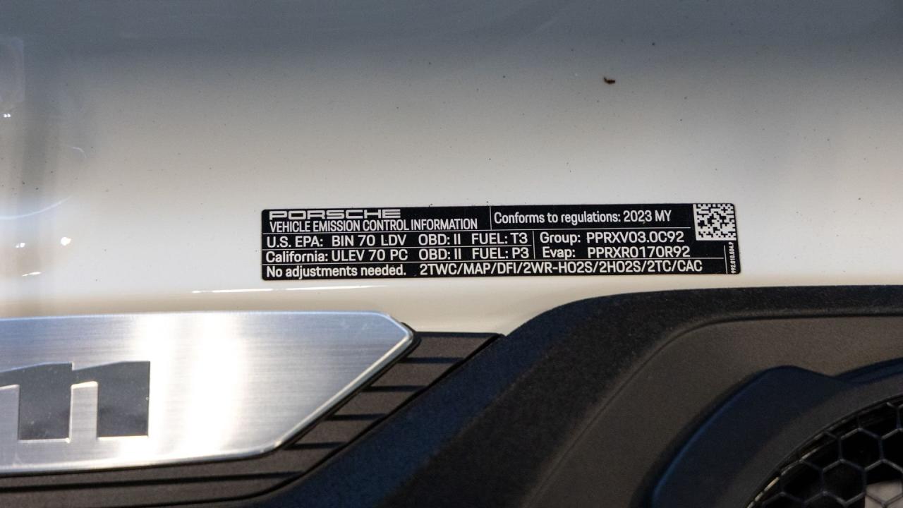 2023 Porsche 911 Dakar