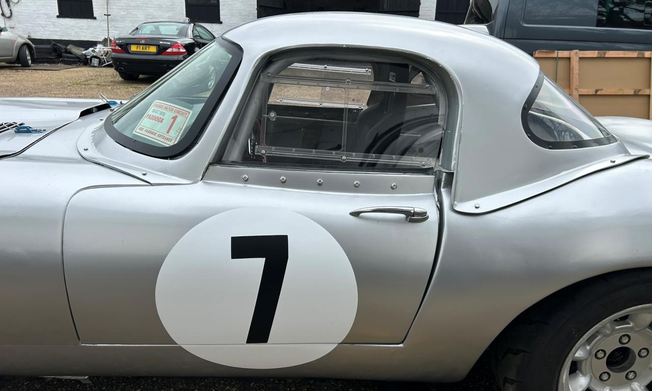 1970 Jaguar E-Type Race Car Replica