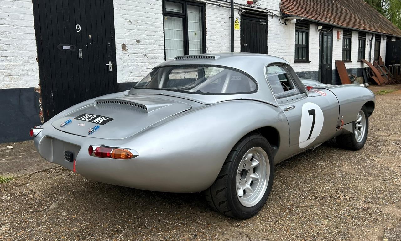 1970 Jaguar E-Type Race Car Replica
