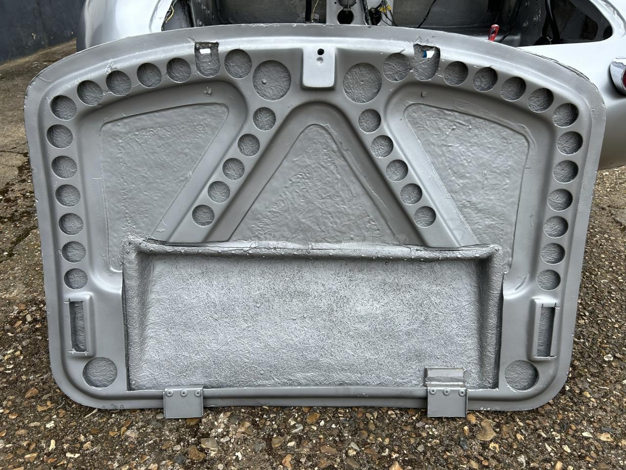 1970 Jaguar E-Type Race Car Replica