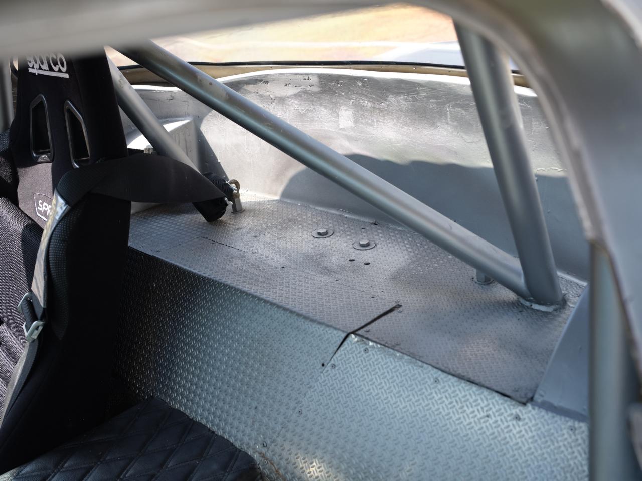 1970 Jaguar E-Type Race Car Replica