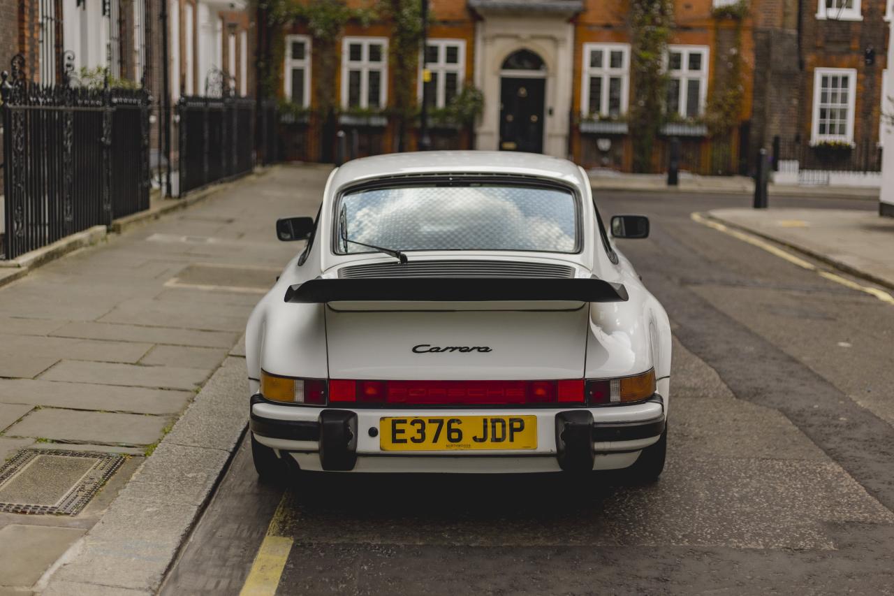 1988 Porsche 911 3.2 Carrera Sport