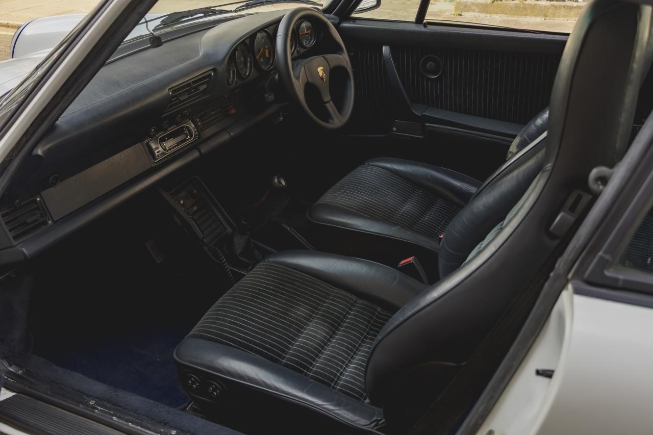 1988 Porsche 911 3.2 Carrera Sport