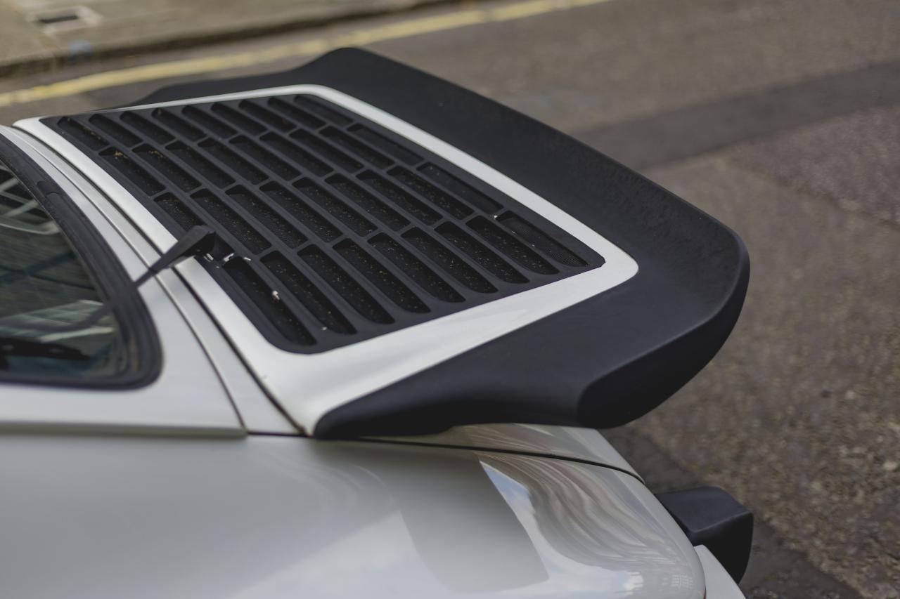 1988 Porsche 911 3.2 Carrera Sport