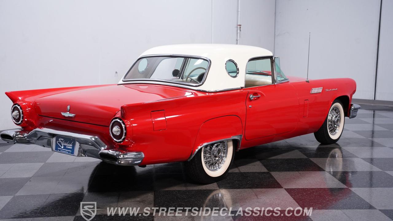 1957 Ford Thunderbird