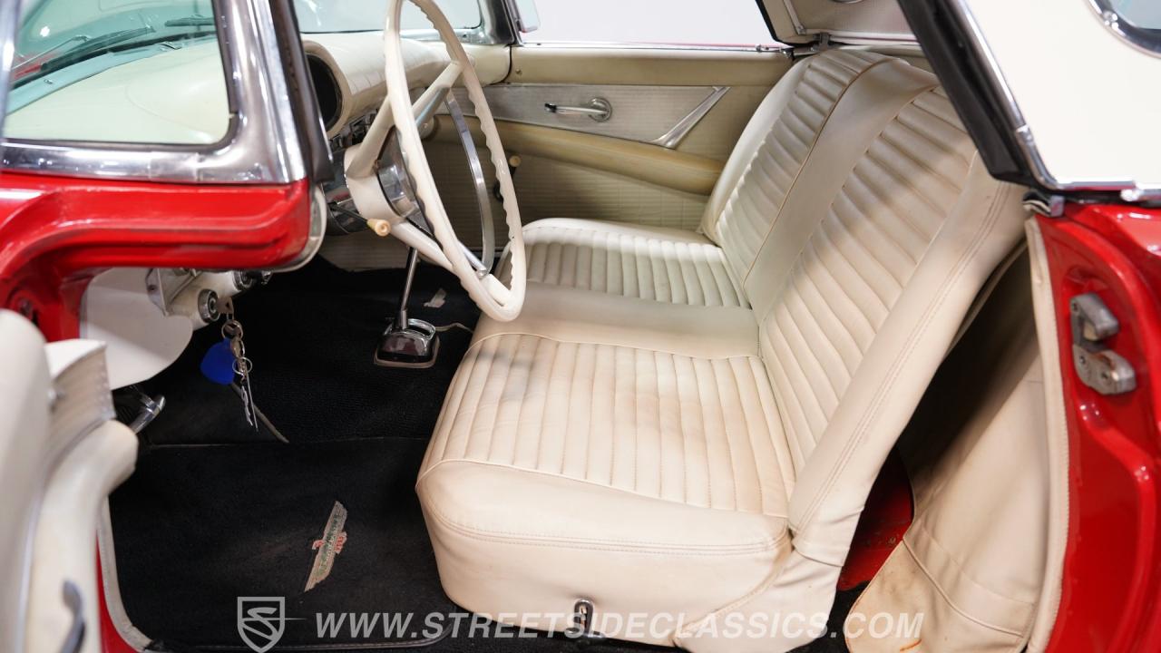 1957 Ford Thunderbird