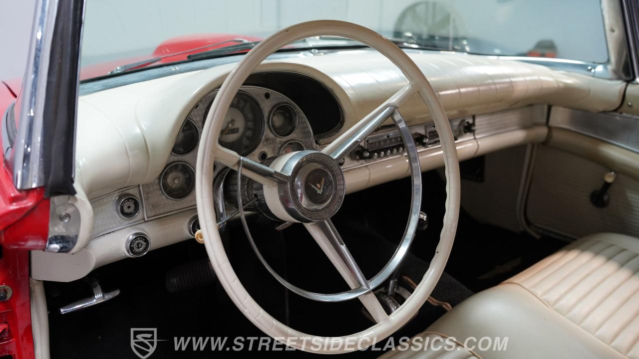 1957 Ford Thunderbird