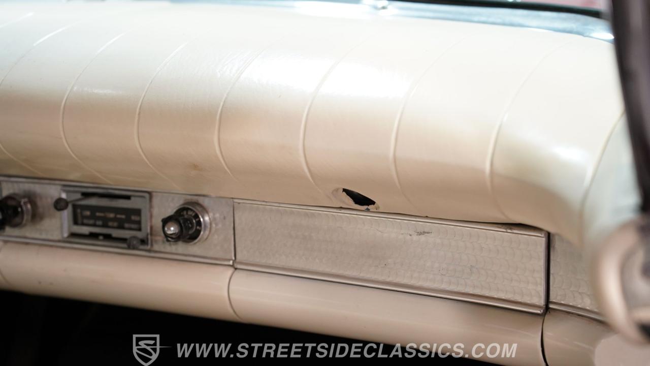 1957 Ford Thunderbird