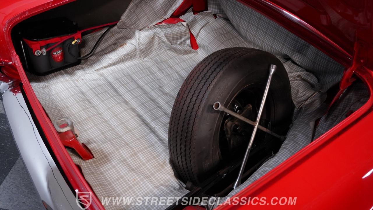 1957 Ford Thunderbird