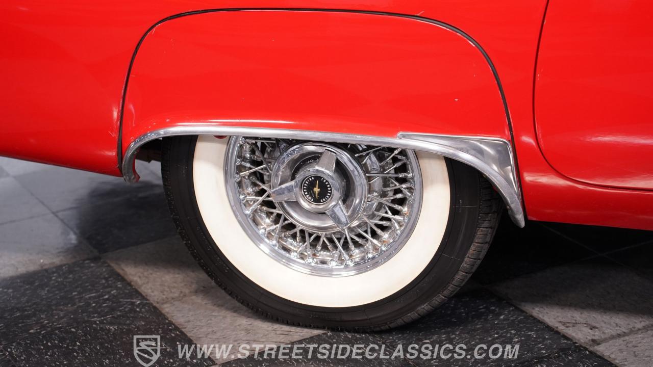 1957 Ford Thunderbird