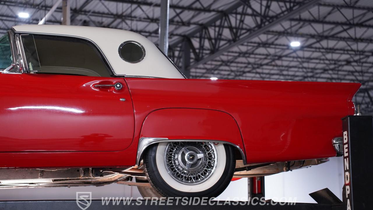 1957 Ford Thunderbird