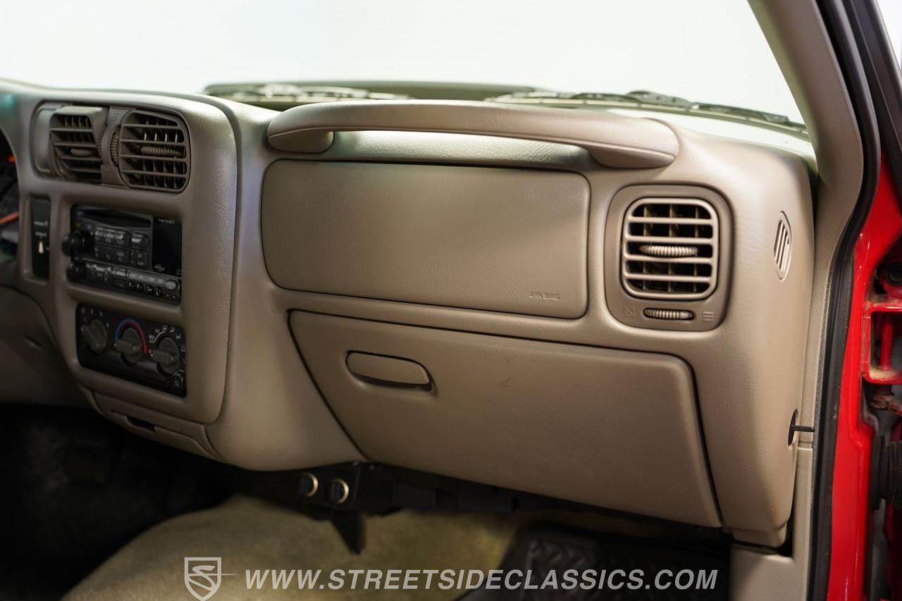 2000 Chevrolet S-10 Xtreme