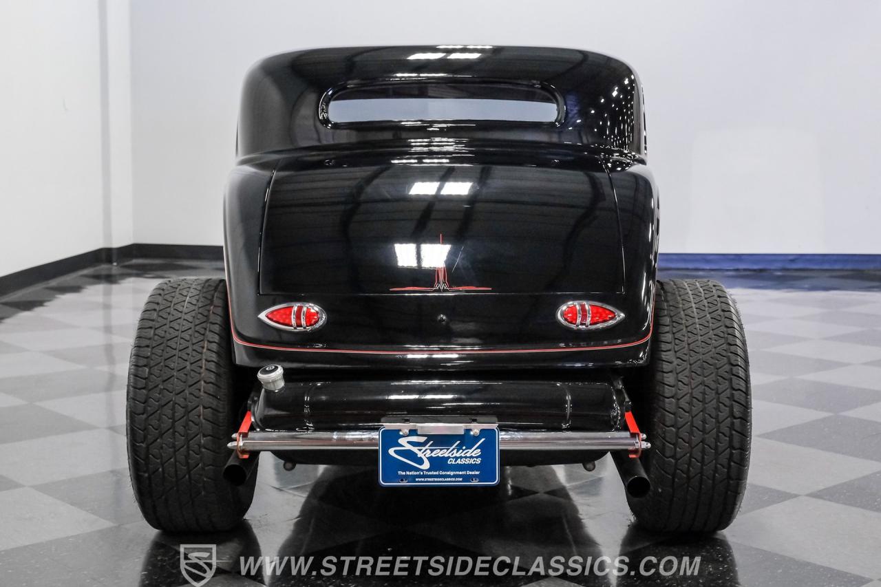 1932 Ford 3-Window Coupe