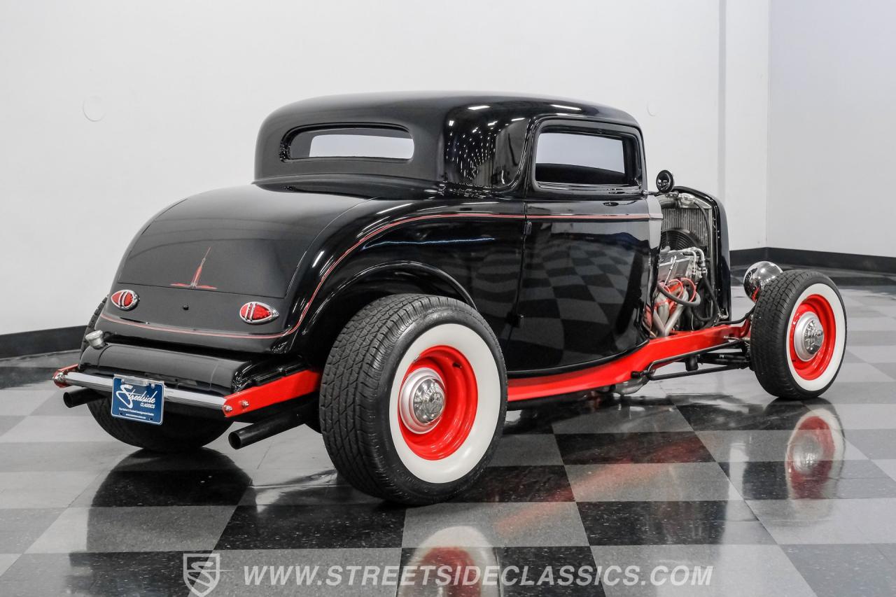1932 Ford 3-Window Coupe