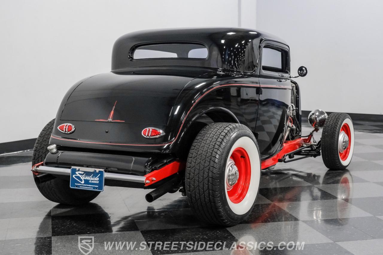 1932 Ford 3-Window Coupe