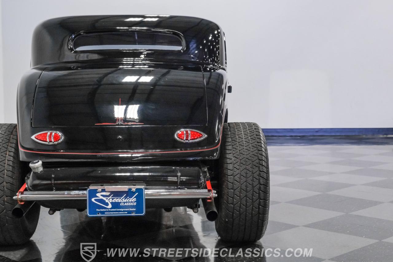 1932 Ford 3-Window Coupe