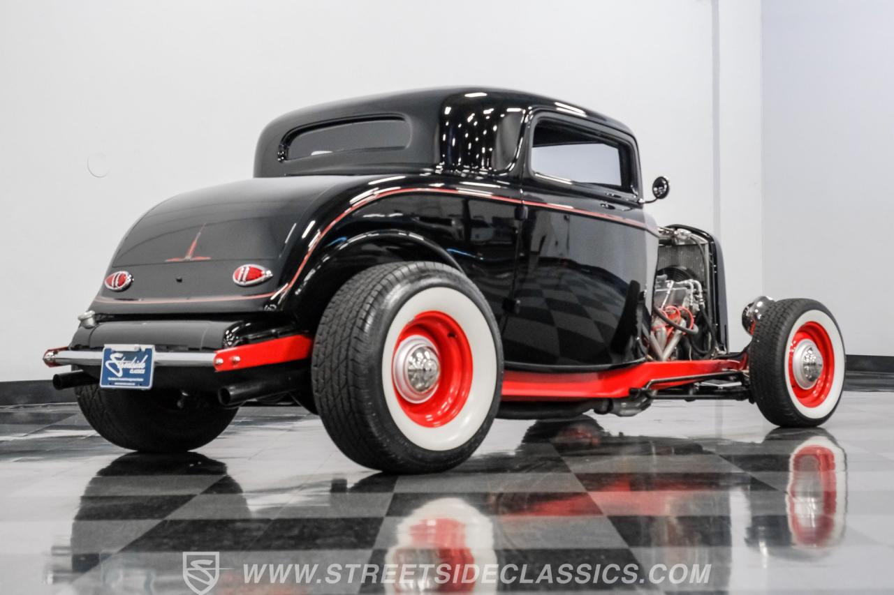 1932 Ford 3-Window Coupe