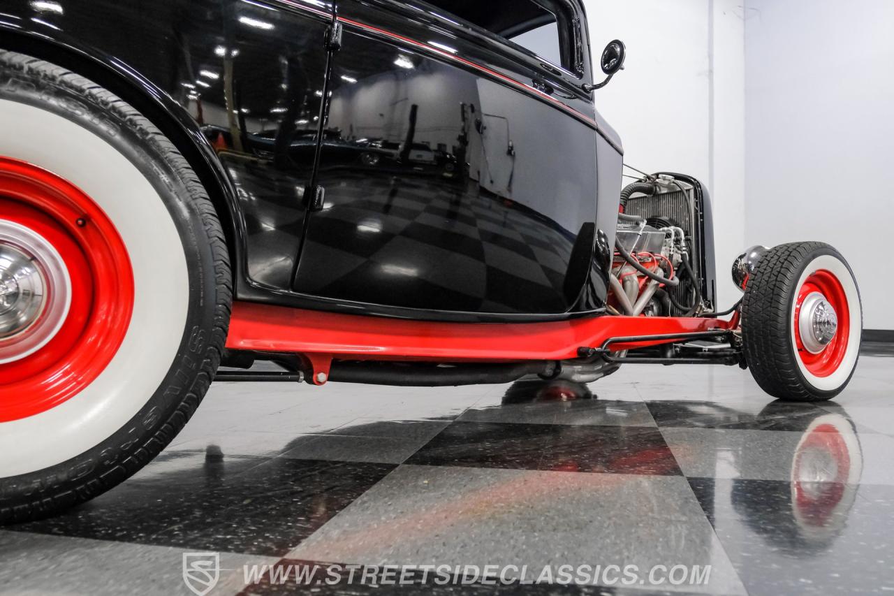 1932 Ford 3-Window Coupe