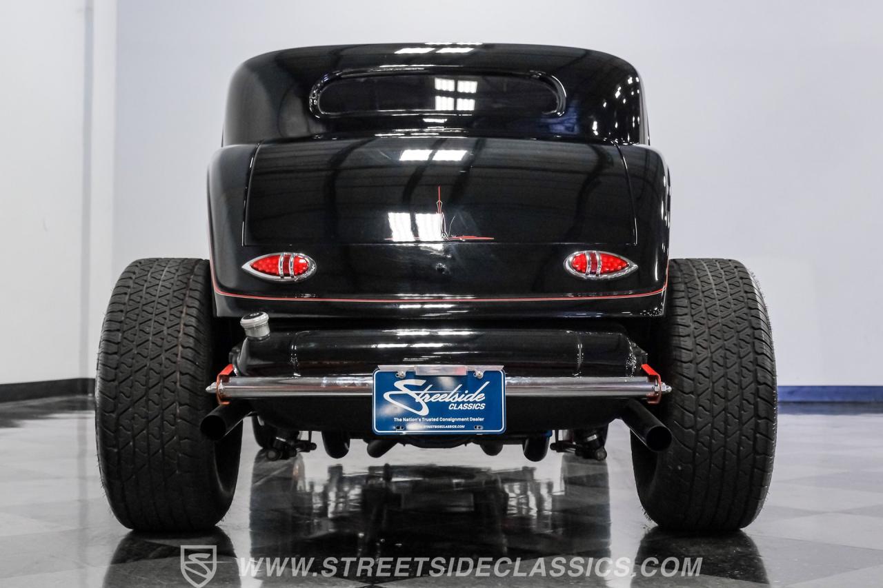 1932 Ford 3-Window Coupe