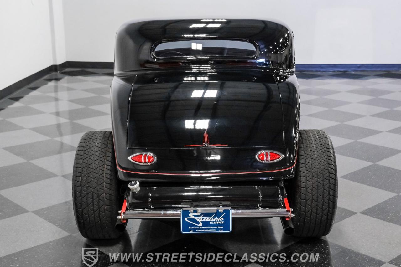 1932 Ford 3-Window Coupe